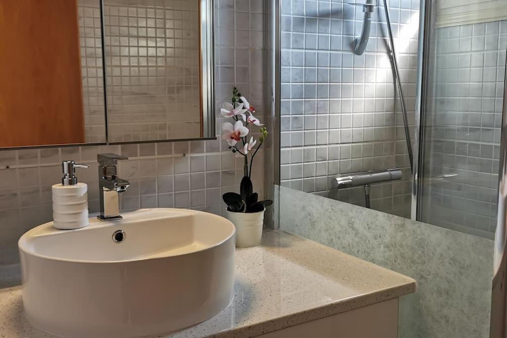 Pretty And Quiet Studio, With Wifi And Parking Limassol Luaran gambar
